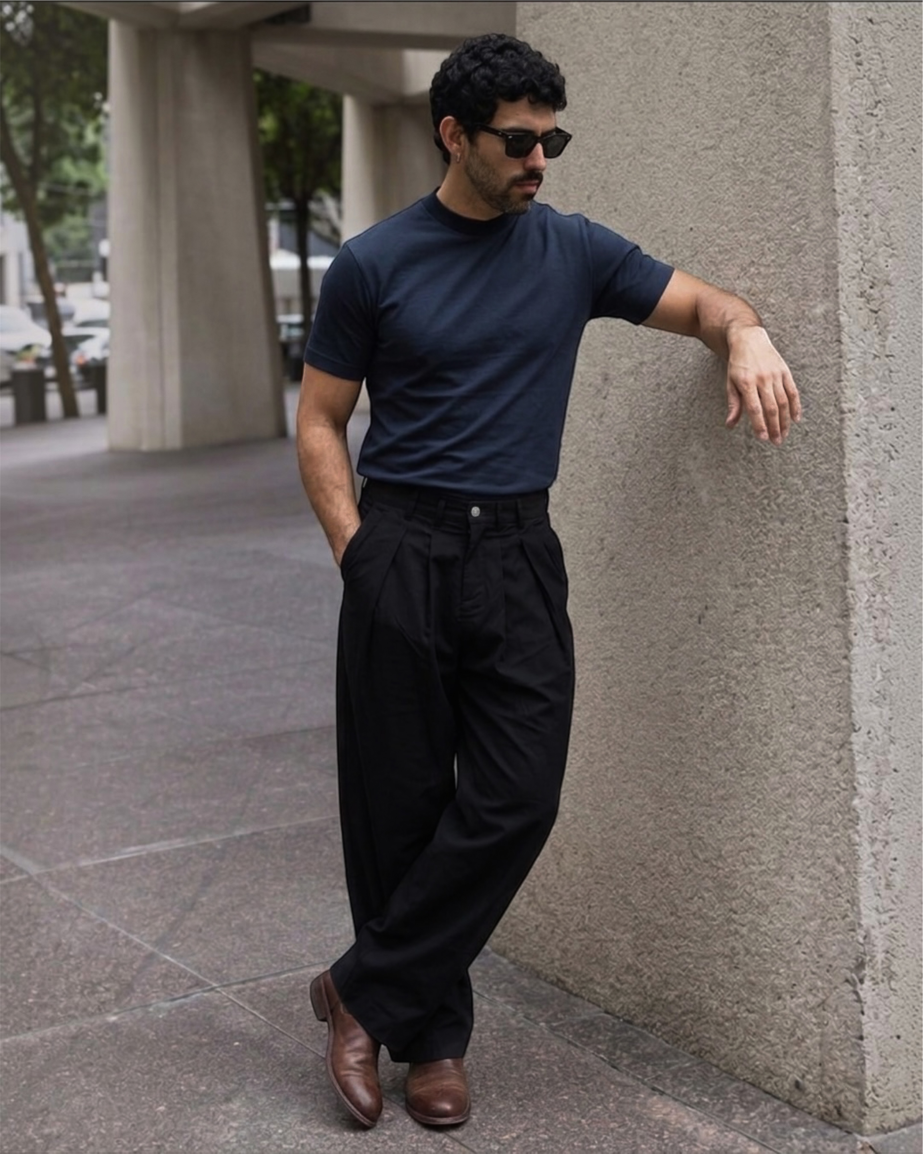 Pantalón de pliegue negro
